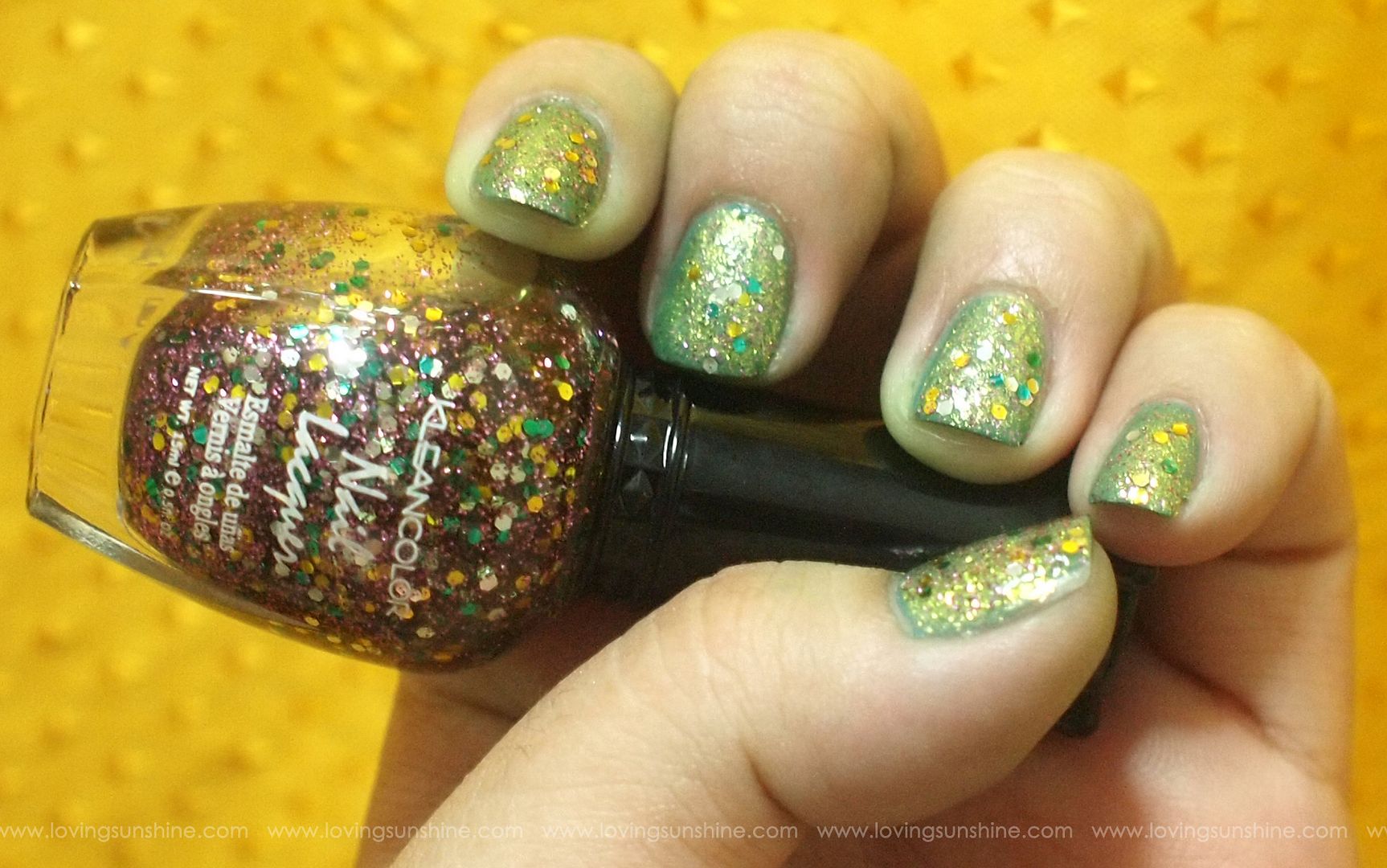 NAILS 2 Layers of GlitterNail Bed